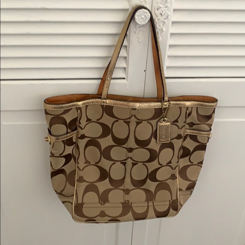 Coach handbag